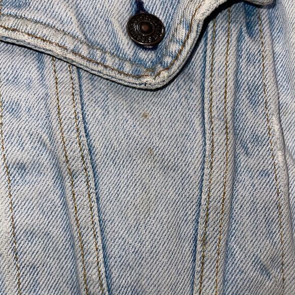 Levi's Strauss Distressed Jean Denim Jacket Light Blue Wash Vintage - Picture 4 of 5